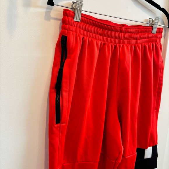 Nike Men's Therma-FIT Basketball Pants Size Medium Red with Nike Logo Pockets - Picture 3 of 15